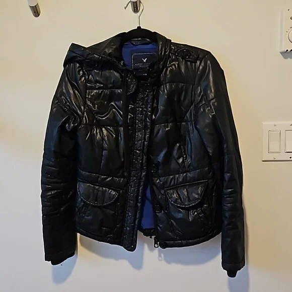 American Eagle black jacket with hood - Picture 1 of 3